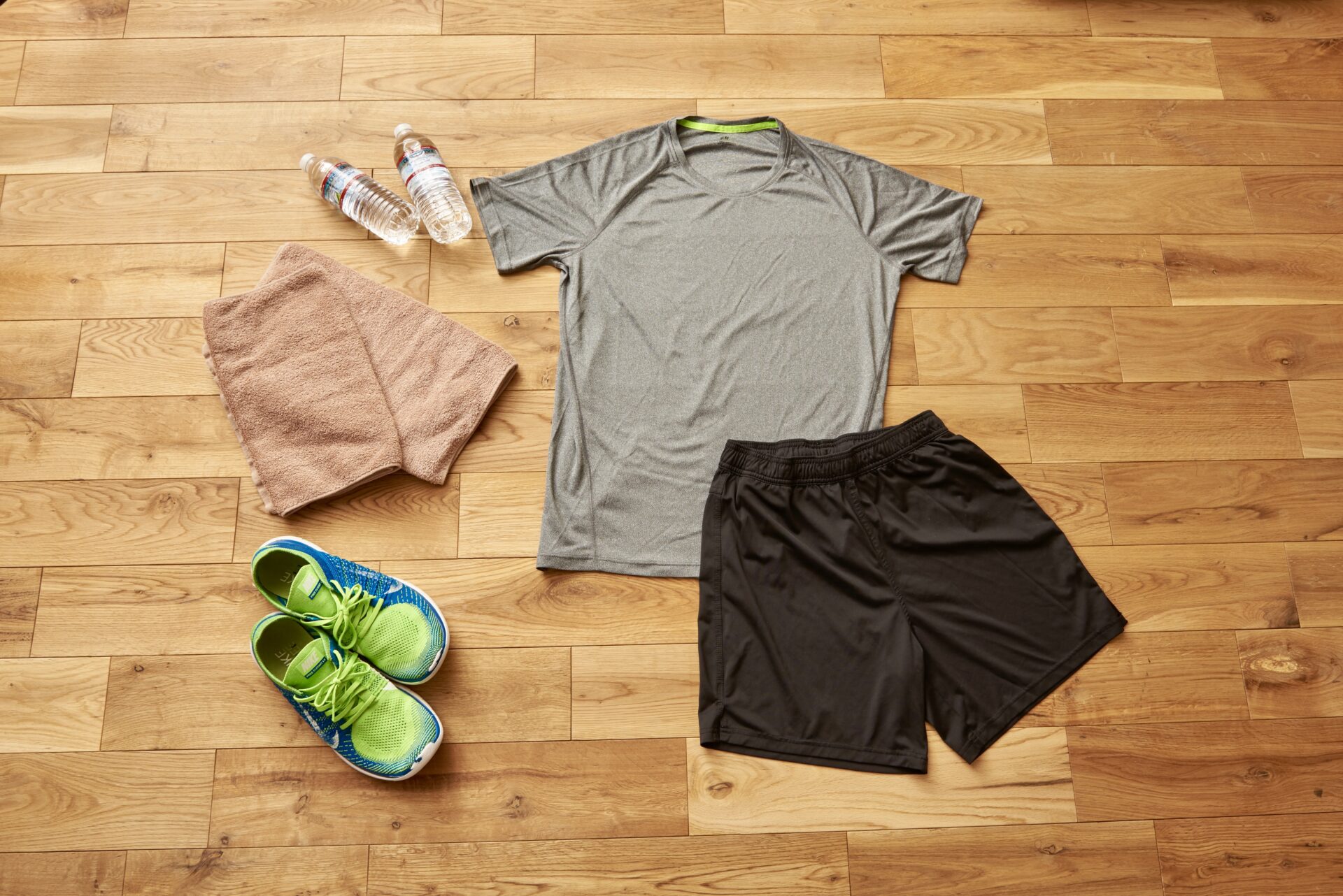 六本木駅から徒歩4分。仕事帰りに通えるパーソナルジムの条件。 4 Disport World 手ぶらセット ウェア タオル お水